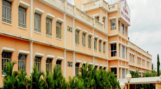Sree Siddhartha Medical College and Research Centre - [SSMC]