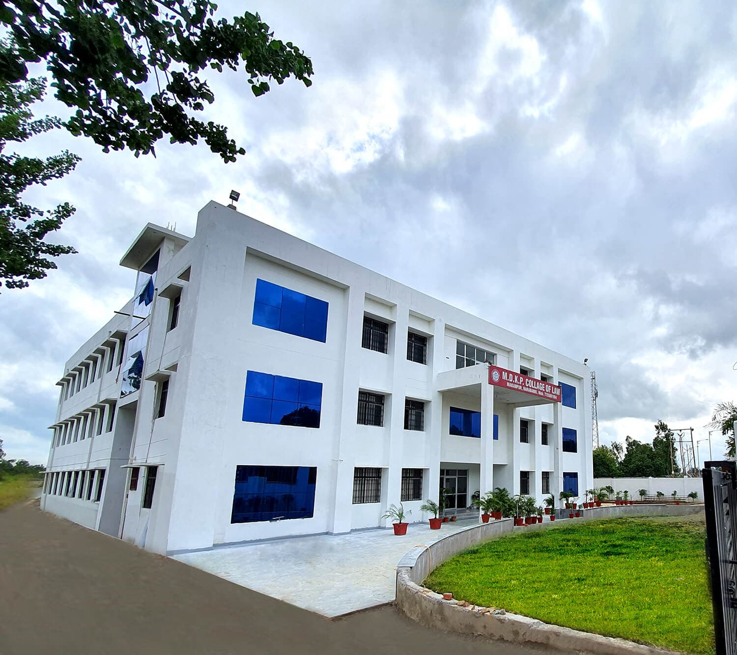 M.D.K.P College of Law - [MDKPCOL]