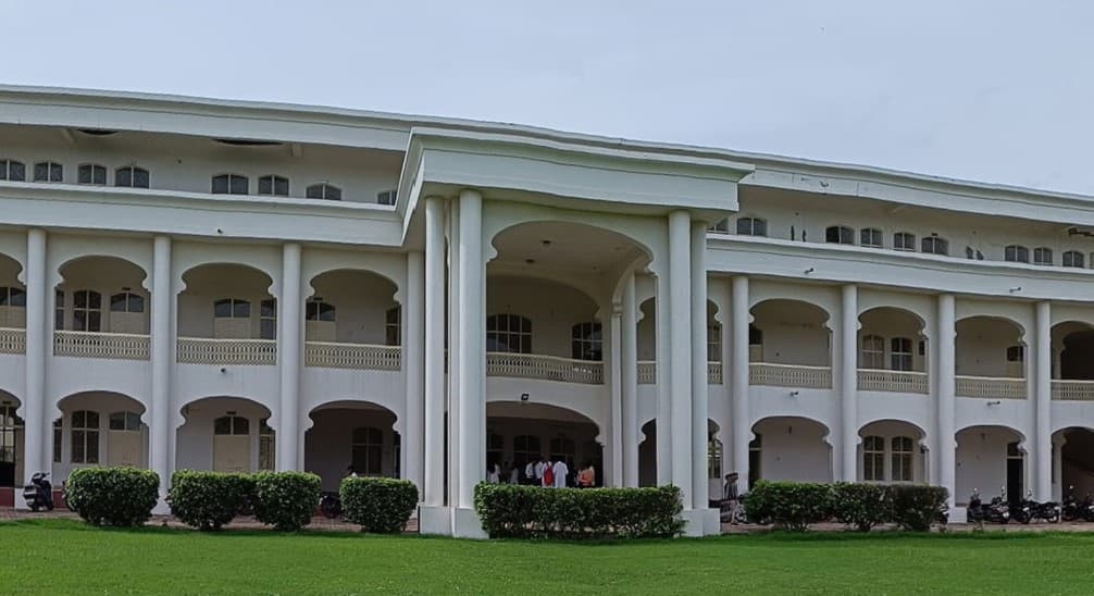 Vrindavan Law College -[VLC]