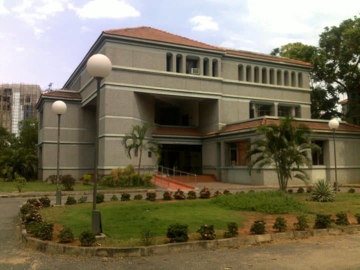 Madras School of Economics - [MSE]