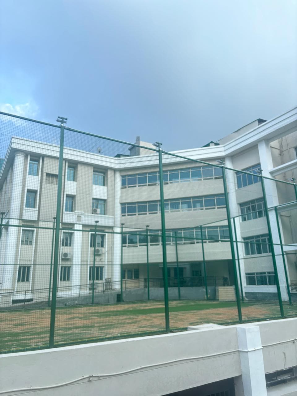 Indian School of Business and Finance - [ISBF]