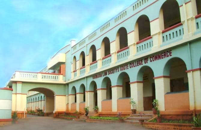 Gogte College of Commerce Cover