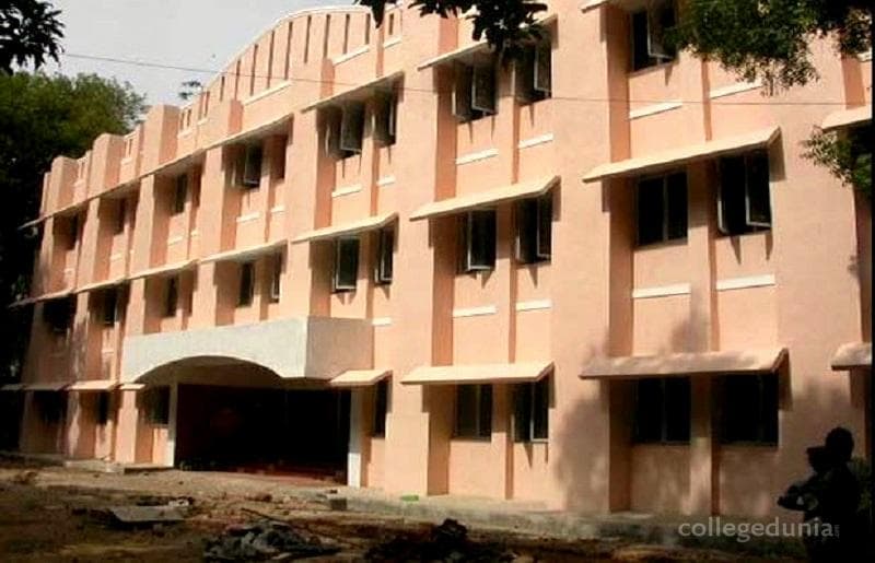 Government Kilpauk Medical College - [GKMC] Cover