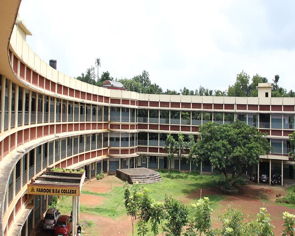 Kottakkal Farook Arts & Science College Cover