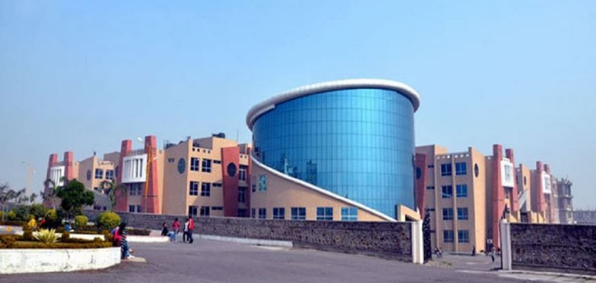 Manav Rachna University - [MRU] Cover