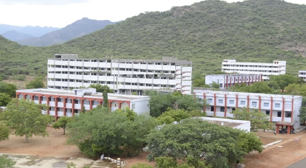 Arulmigu Kalasalingam College Of Pharmacy - [AKCP] Cover