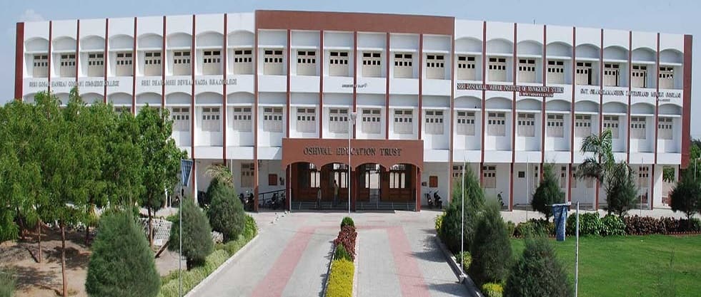 Shri Gosar Hansraj Gosrani Commerce & Shri Dharamshi Devraj Nagda B.B.A.College Cover