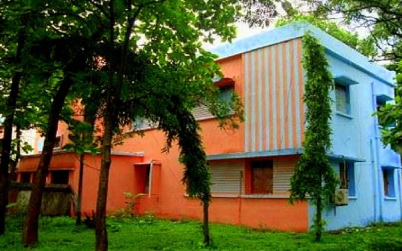 Deshabandhu Mahavidyalaya - [DBM] Cover