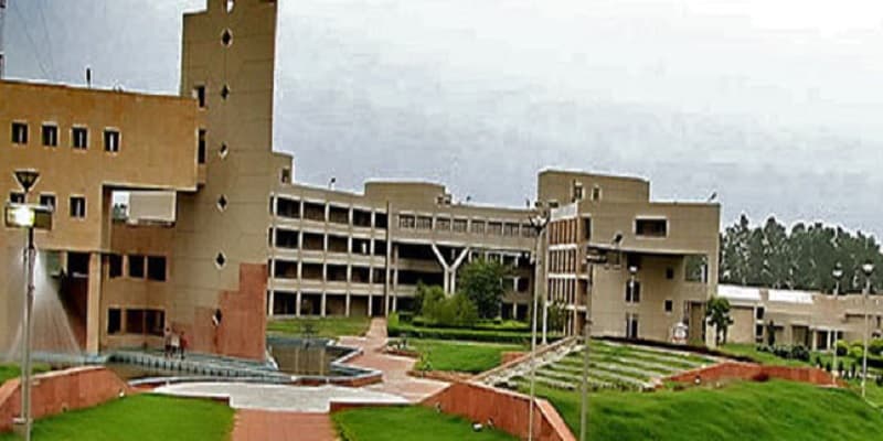 Delhi Technological University - [DTU] Cover