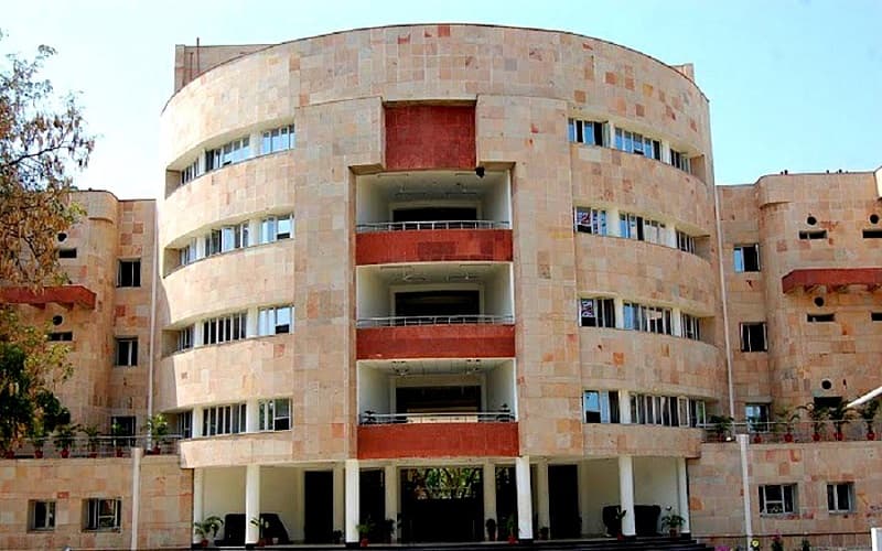MNNIT Allahabad - Motilal Nehru National Institute of Technology - [MNNIT] Cover