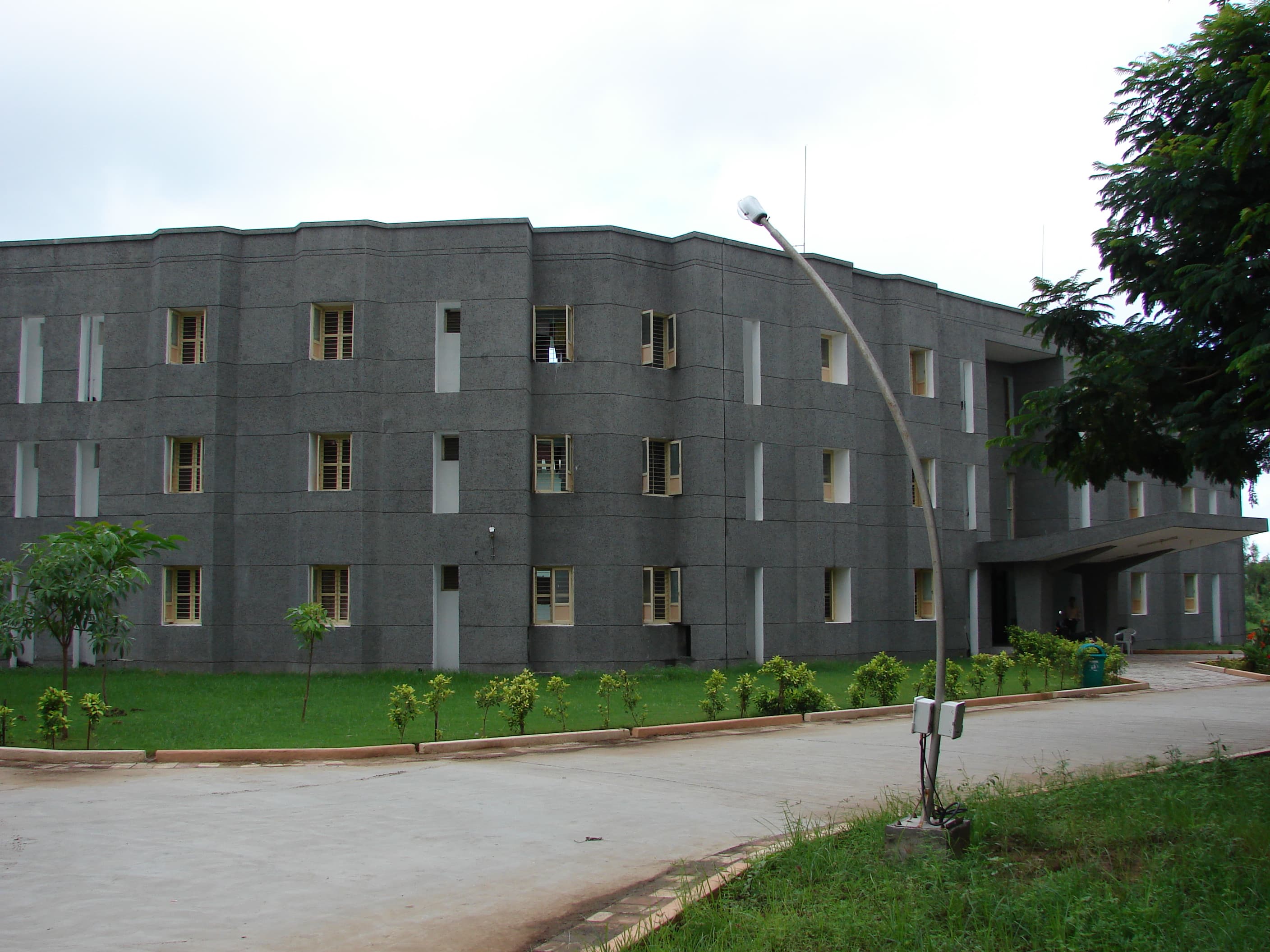 Ramanbhai Patel College of Pharmacy - [RPCP] Cover