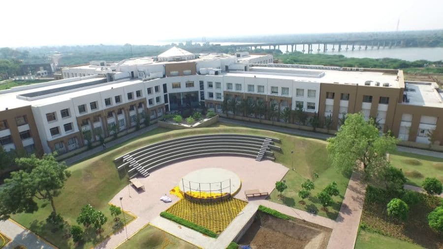 NMIMS School of Agricultural Sciences and Technology - [SAST] Cover