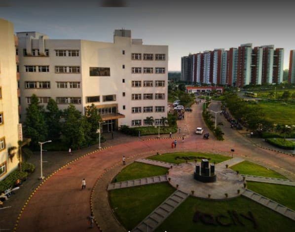 IQ City Medical College Cover