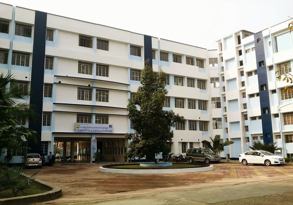 Guru Nanak Institute of Pharmaceutical Science and Technology - [GNIPST] Cover