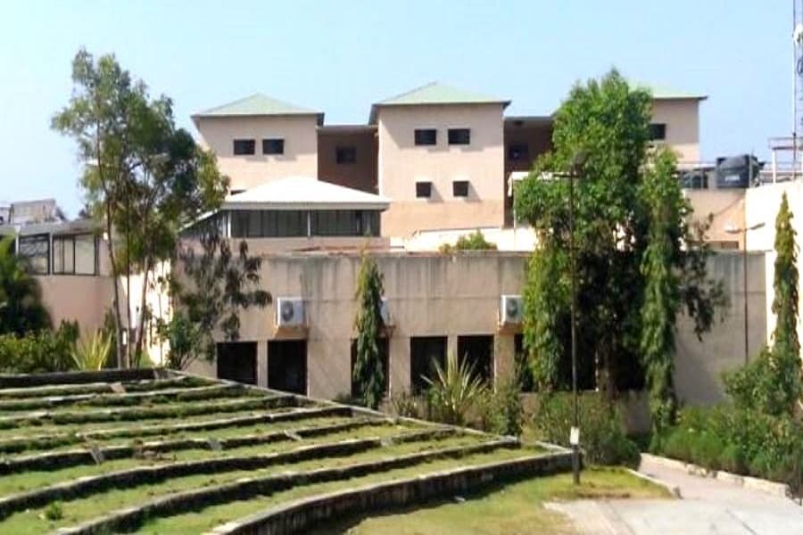 International School of Business and Media - [ISB&M] Nande Cover