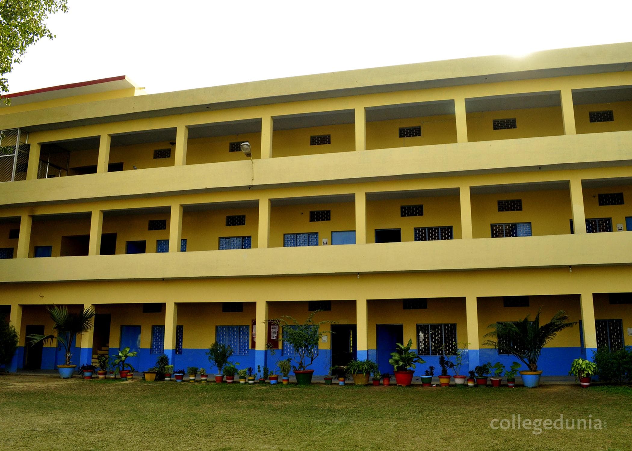 City Public Mahila Degree College Cover