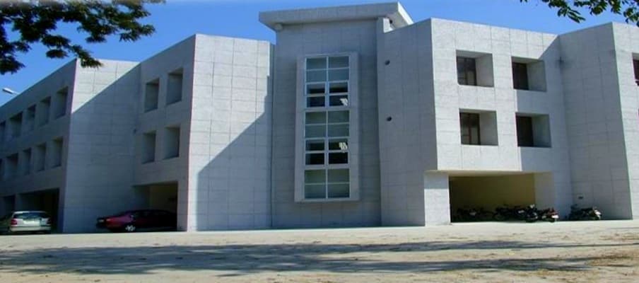 Modern International College of Education - [MICE] Cover