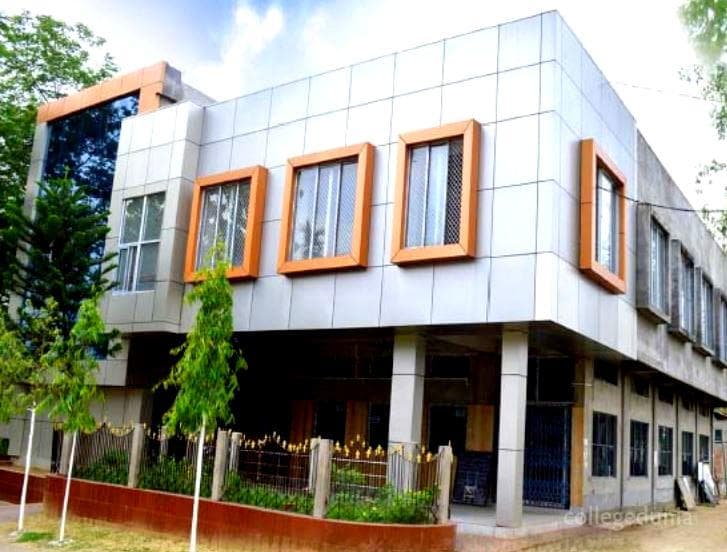 Lanka Mahavidyalaya Cover