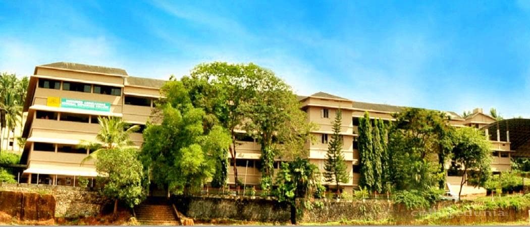 Mohamed Abdurahiman Memorial Orphanage College - [MAMOC] Manassery Cover