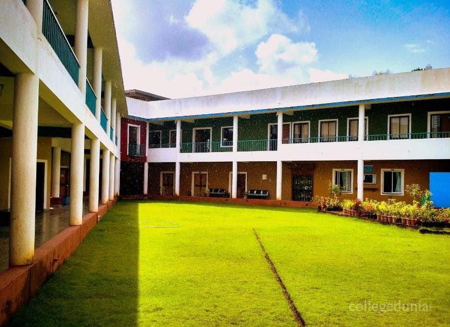 Murgaon Education Societys College of Arts and Commerce - [MES] Cover