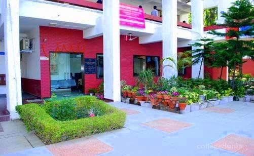 Rajdhani College Cover