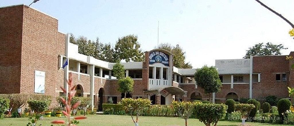 BL Jindal Suiwala College Cover