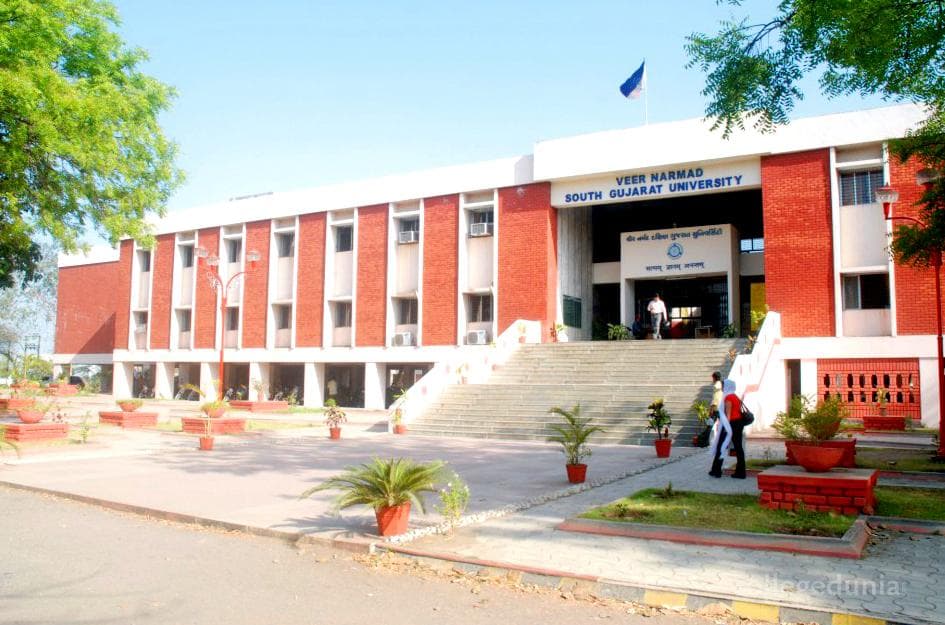 ZF Wadia Women's and NK Jhota College of Commerce Cover