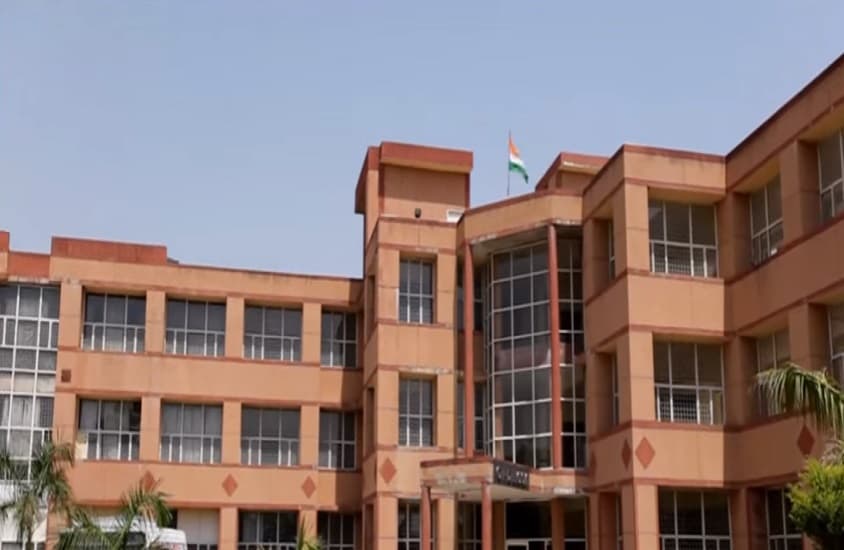 Maharishi Markandeshwar College of Dental Sciences and Research Cover
