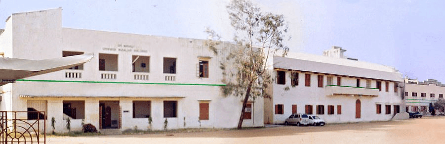 Sir Theagaraya College Cover