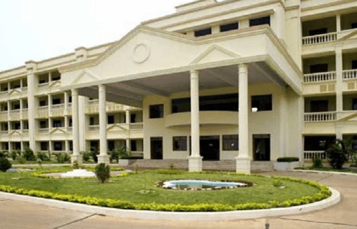 Rajalakshmi Engineering College - [REC] Cover