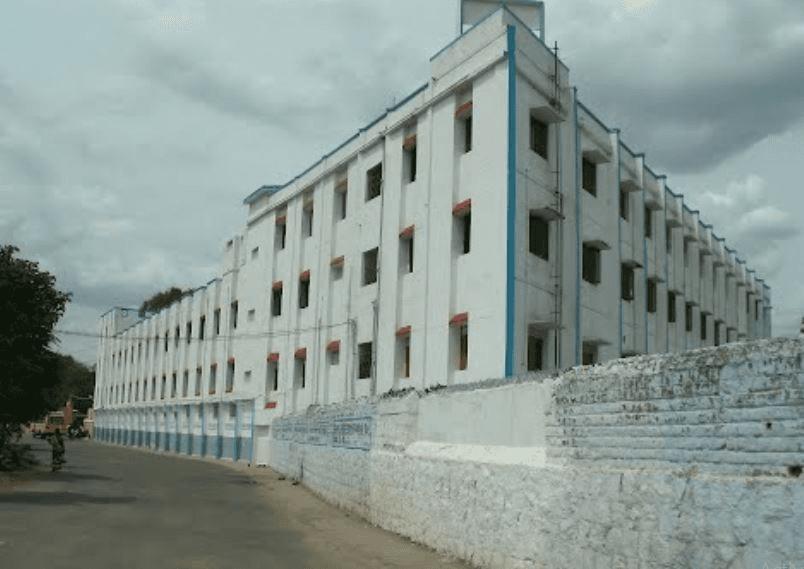 Thanthai Roever College of Pharmacy Cover