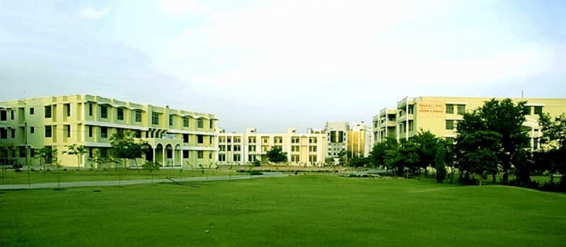 Indian Institute of Information Technology - [IIIT-K] Cover