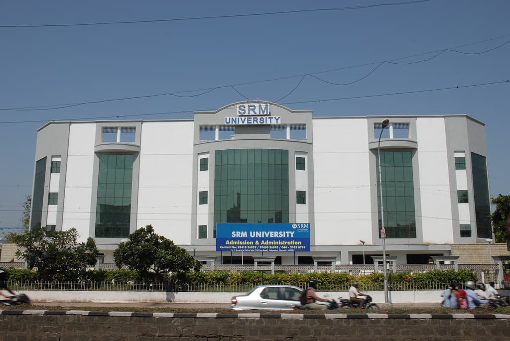 SRM University Vadapalani Campus Cover