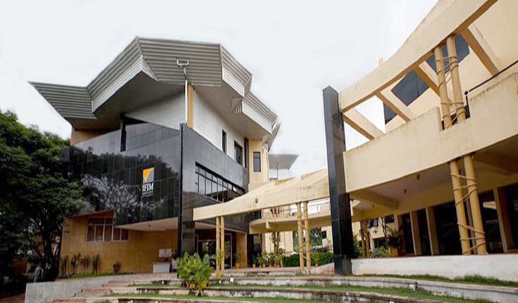 IFIM Law School Cover