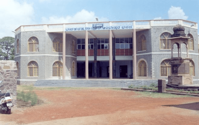 SECAB A.R.S. Inamdar Arts, Science & Commerce College for Women Cover