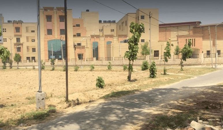 Guru Gobind Singh Medical College & Hospital - [GGSMCH] Cover