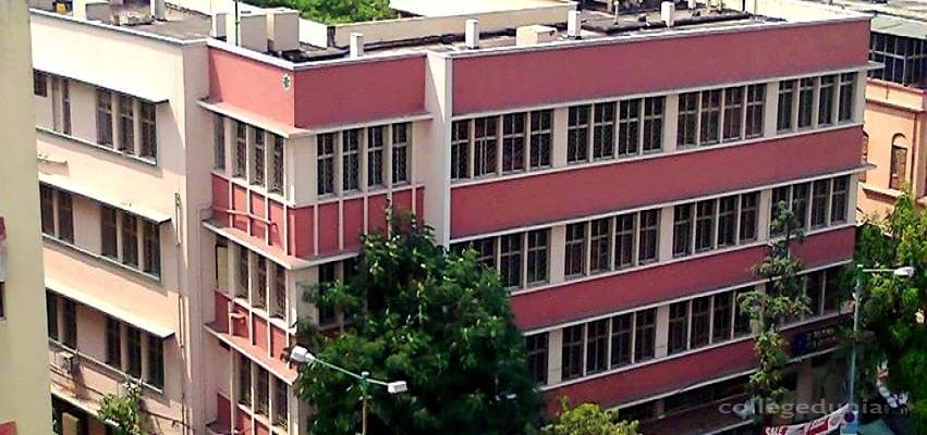 Dr. R. Ahmed Dental College and Hospital Cover