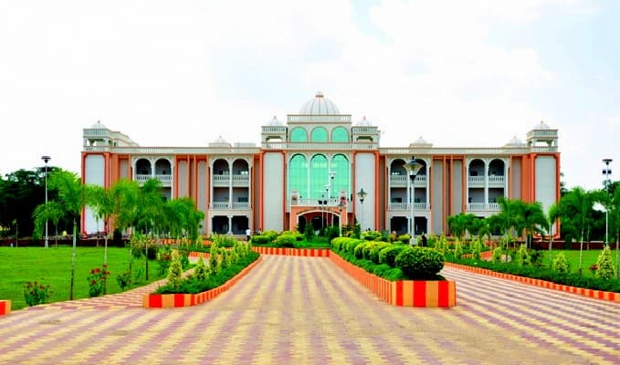 Chalapathi Institute of Pharmaceutical Sciences Cover
