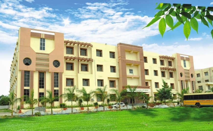 Malla Reddy College of Pharmacy - [MRCP] Cover