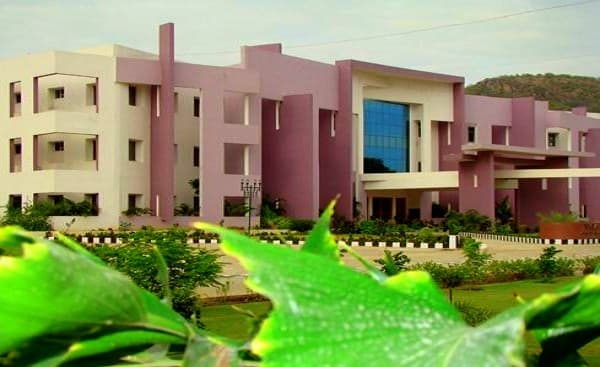 Nimra College of Pharmacy - [NCP] Cover