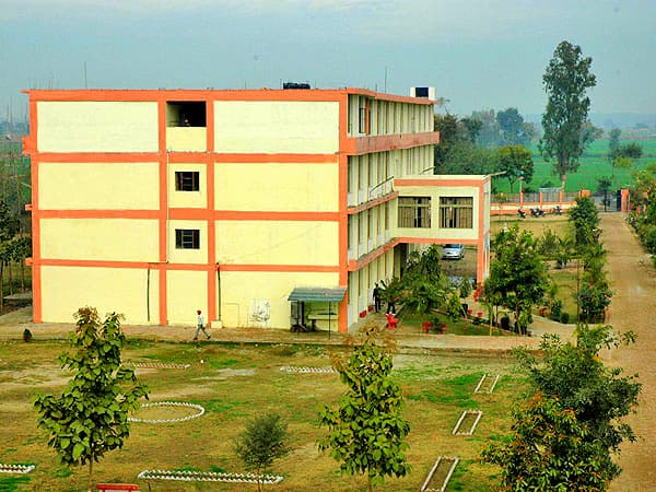 Shaheed Bhagat Singh College of Pharmacy Cover