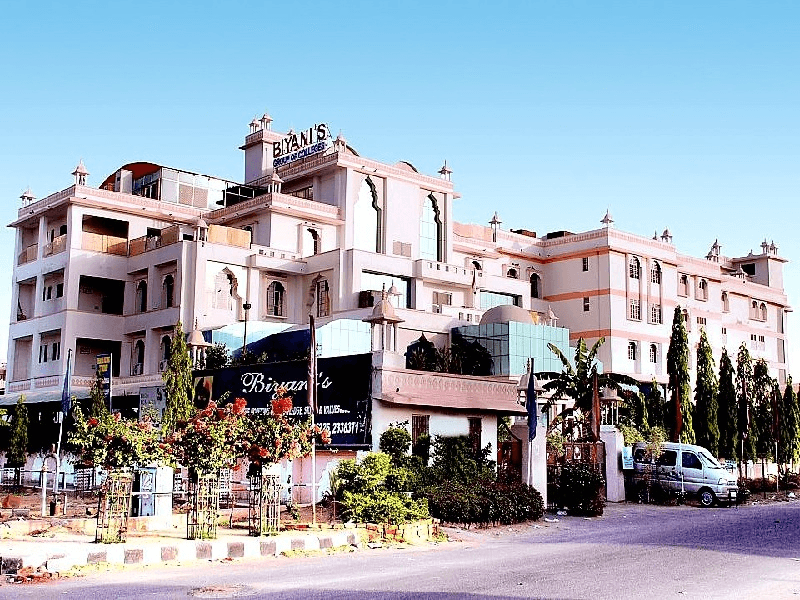 Biyani Law College - [BLC] Cover