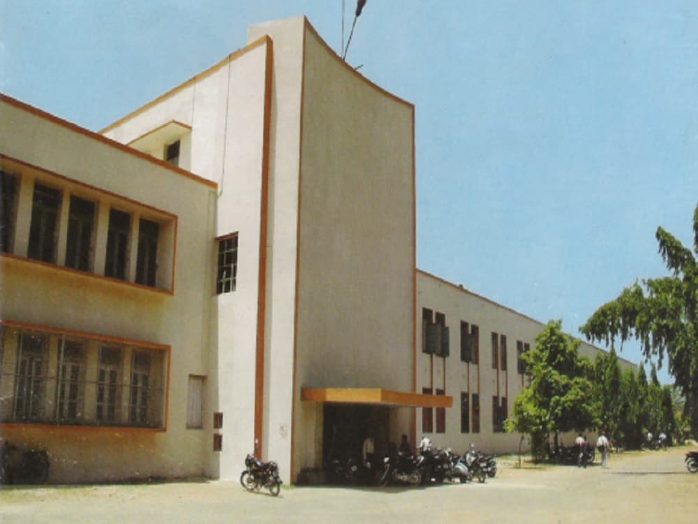 Jamshedpur Co-Operative College - [JCC] Cover