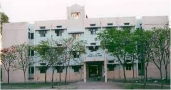 Karnatak Arts, Science and Commerce College Cover