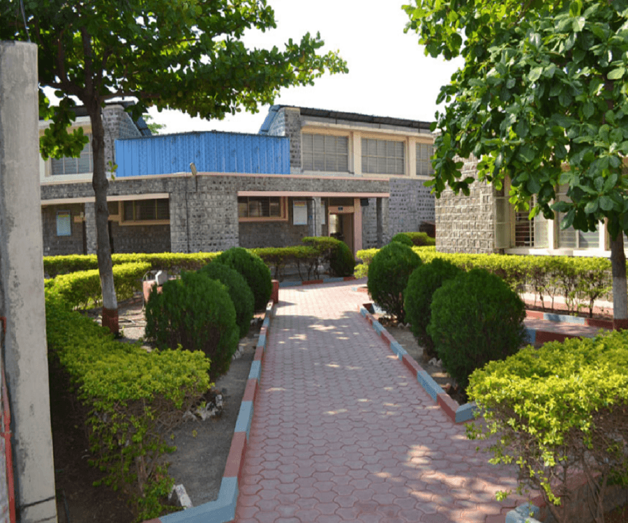 Dr. Vithalrao Vikhe Patil College of Pharmacy Cover