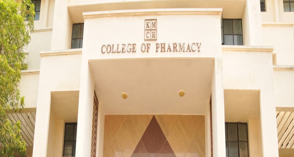 KMCH College of Pharmacy Cover