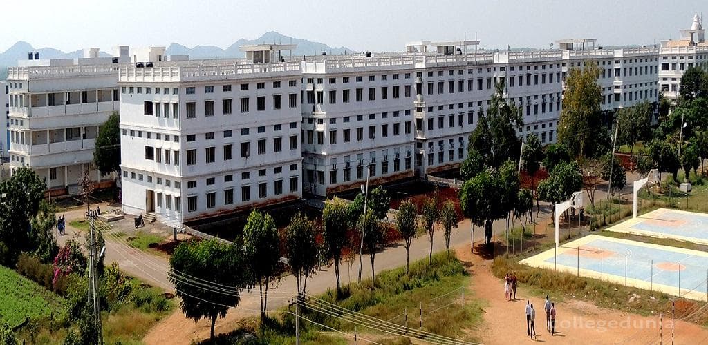 QIS College of Engineering and Technology - [QISCET] Cover