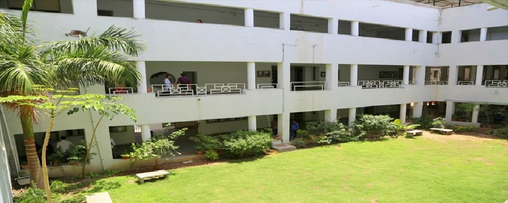 KB Institute of Pharmaceutical Education and Research - [KBIPER] Cover