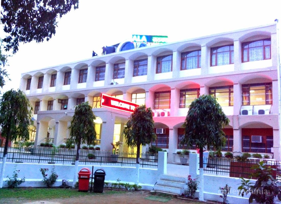 General Shivdev Singh Diwan Gurbachan Singh Khalsa College Cover