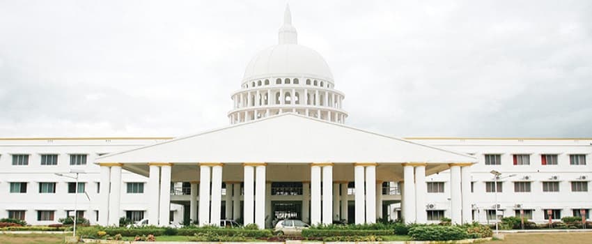 Aarupadai Veedu Medical College - [AVMC] Cover